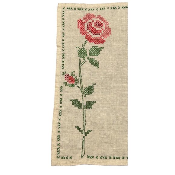 Vintage Embroidered Linen Placemat With Floral Rose Design & Green Cross-Stitch - Picture 2 of 6